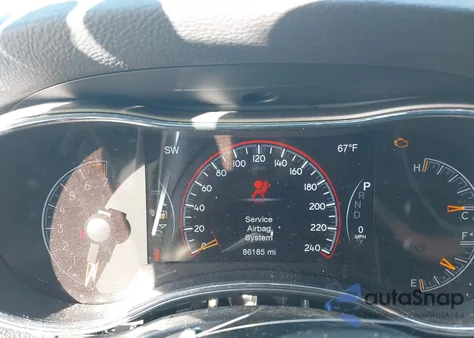 2021 Jeep Grand Cherokee Laredo E 4X2 z USA, uszkodzony, nr VIN 1C4RJEAG4MC625549